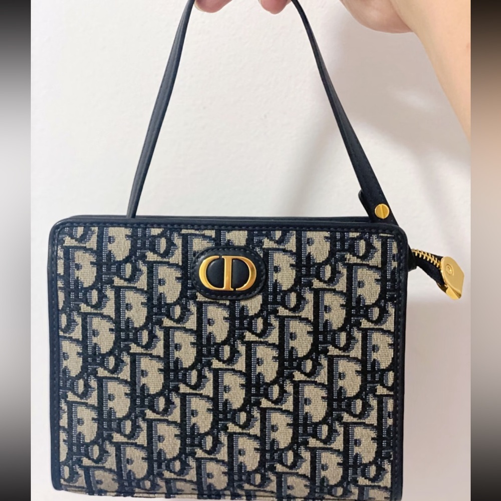 Christian Dior Montaigne 19Clutch bag